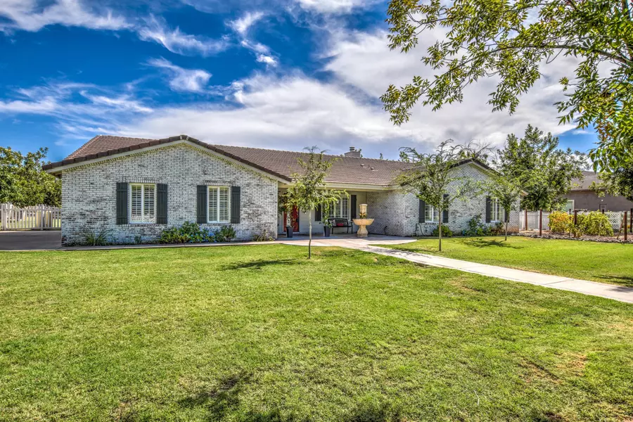 20345 E PECAN Lane, Queen Creek, AZ 85142