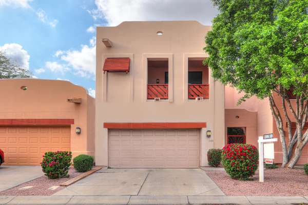 333 N PENNINGTON Drive #33, Chandler, AZ 85224