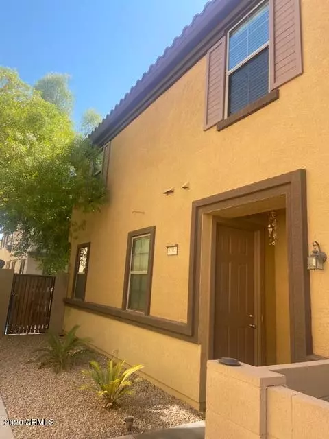 8167 W LYNWOOD Street, Phoenix, AZ 85043