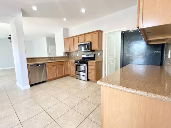 San Tan Valley, AZ 85143,1280 E SADDLE Way