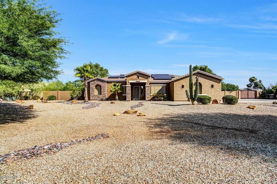 22932 W Roy Rogers Court, Wittmann, AZ 85361