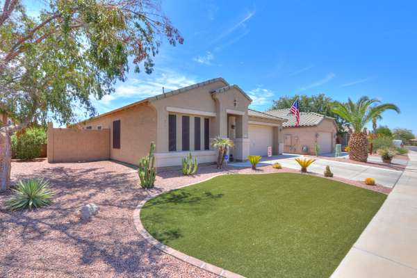 Maricopa, AZ 85138,42477 W DESERT FAIRWAYS Drive