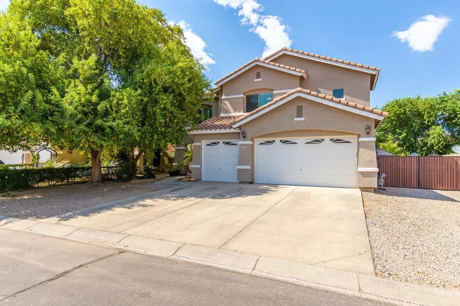 824 E CHELSEA Drive, San Tan Valley, AZ 85140