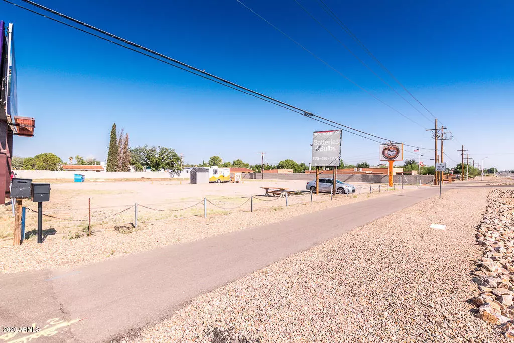 Sierra Vista, AZ 85635,888 S HIGHWAY 92 -- #-