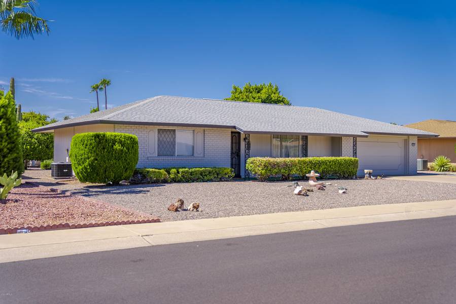 9729 W HUTTON Drive, Sun City, AZ 85351