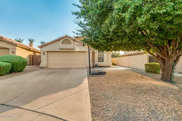 834 N COLE Court, Gilbert, AZ 85234