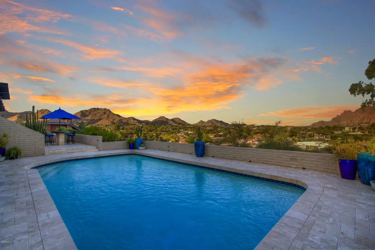 Paradise Valley, AZ 85253,5926 N 33rd Street