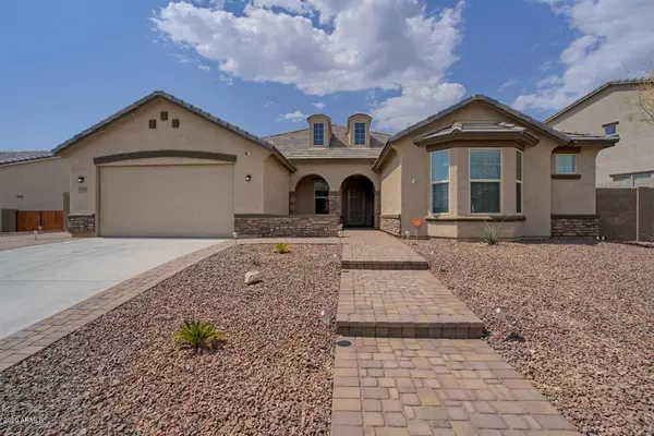 3733 W ABRAMS Drive, New River, AZ 85087