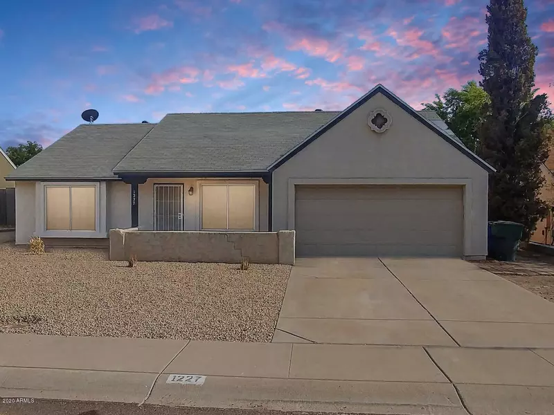 1227 E TOPEKA Drive, Phoenix, AZ 85024