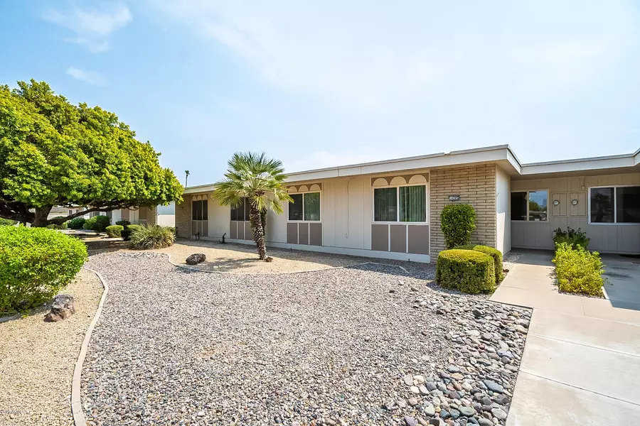 14205 N THUNDERBIRD Boulevard, Sun City, AZ 85351