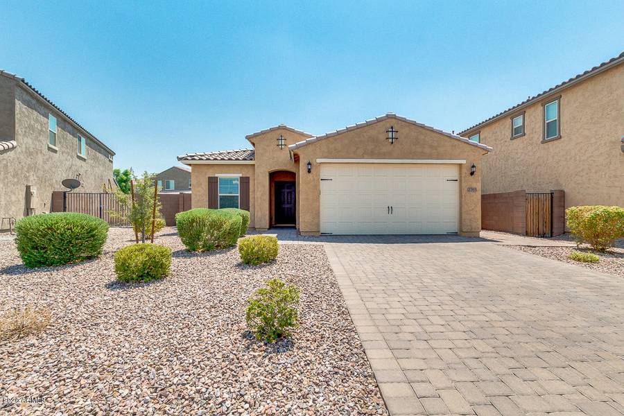 2765 E BELLERIVE Drive, Gilbert, AZ 85298