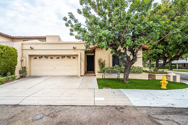 915 W FLYNN Lane, Phoenix, AZ 85013