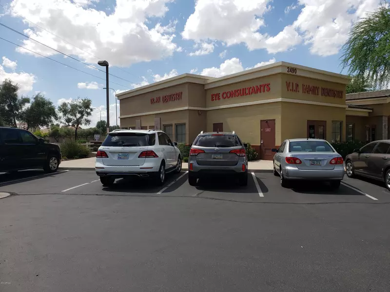 2490 W RAY Road #F104, Chandler, AZ 85224