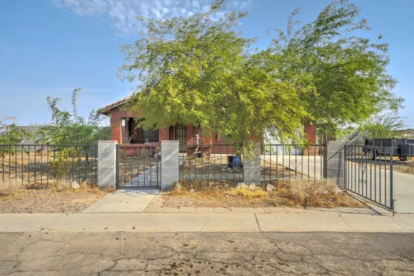 13509 S SILENT Road, Arizona City, AZ 85123