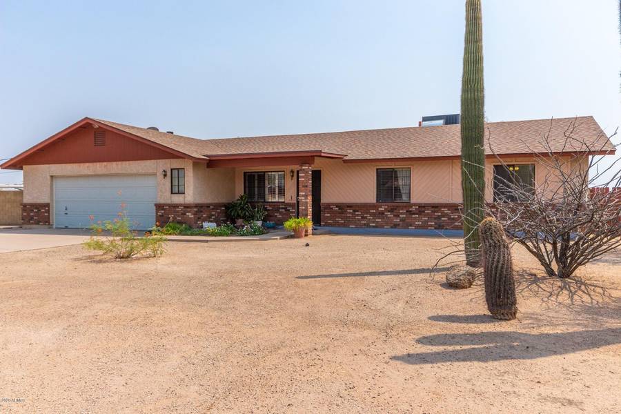 10055 E FENIMORE Road, Mesa, AZ 85207