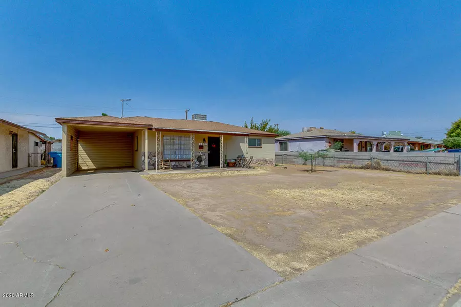 2802 W GRISWOLD Road, Phoenix, AZ 85051