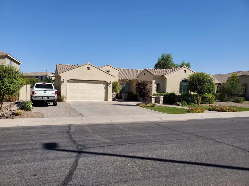 4245 S SUMMIT Street, Gilbert, AZ 85297