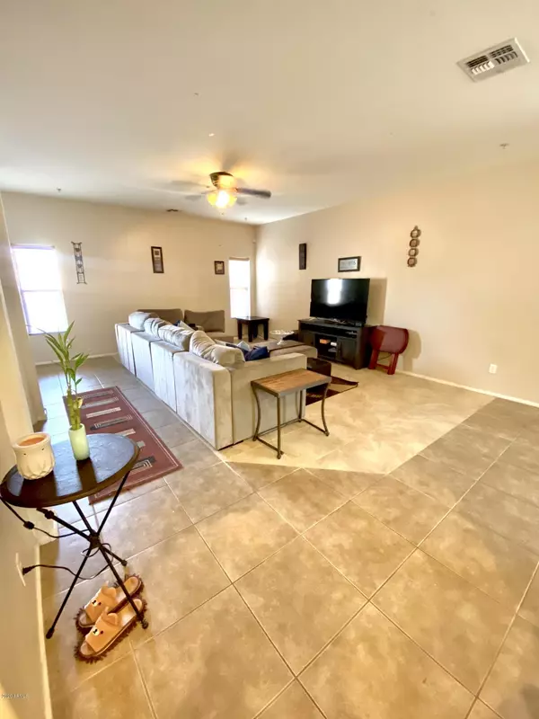 Avondale, AZ 85323,902 E Doris Street