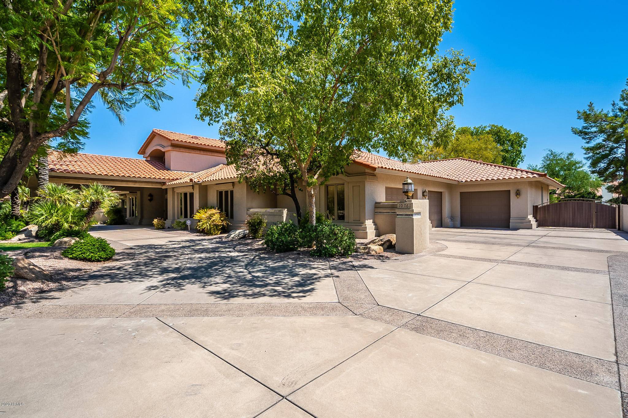 10761 E FANFOL Lane, Scottsdale, AZ 85258