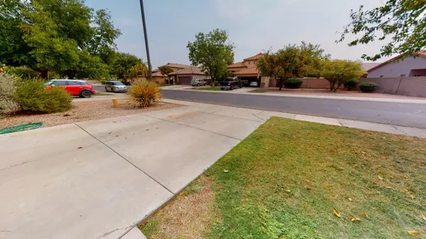 Gilbert, AZ 85296,1242 S KENDRA Street