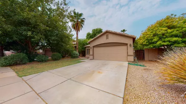 Gilbert, AZ 85296,1242 S KENDRA Street