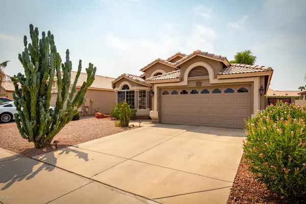 175 W SAGEBRUSH Street, Gilbert, AZ 85233