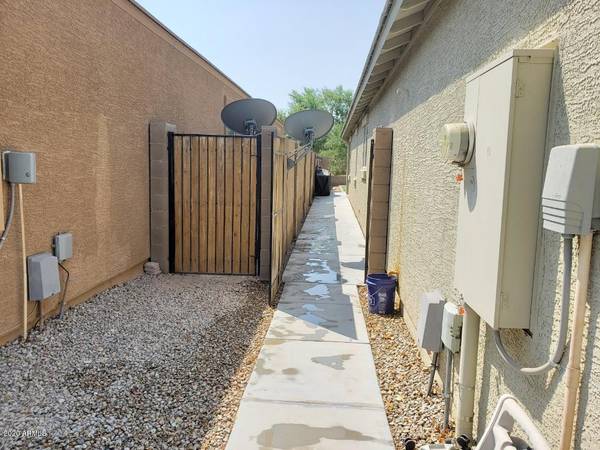 Tolleson, AZ 85353,8811 W KINGMAN Street