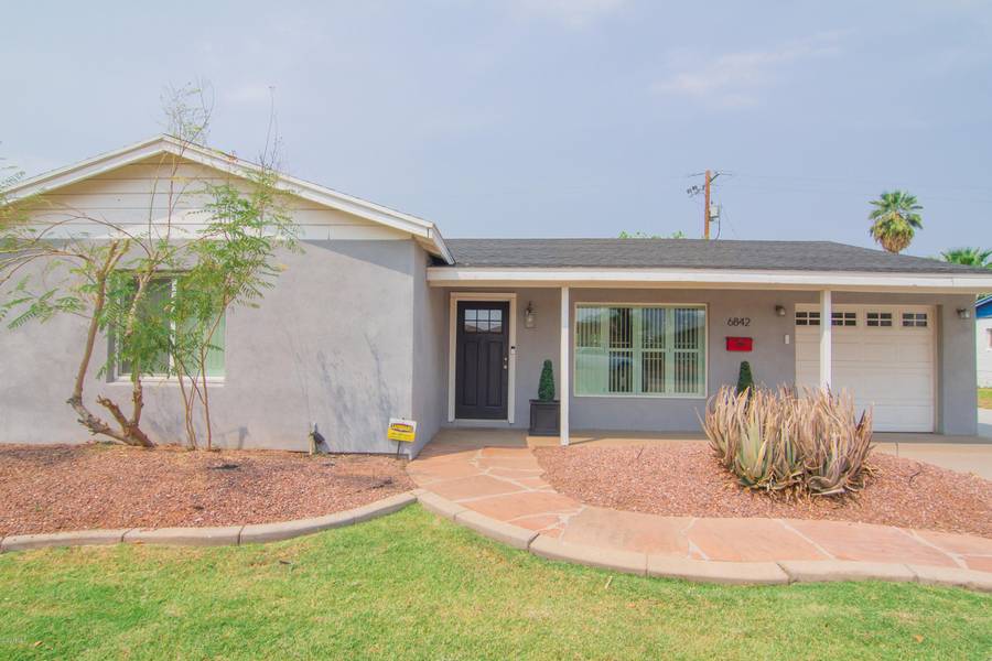 6842 N 11TH Street, Phoenix, AZ 85014