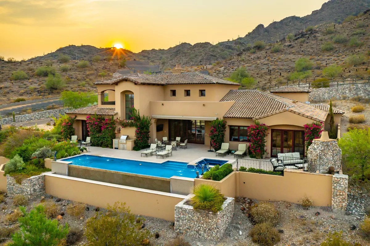 Paradise Valley, AZ 85253,6775 N 39TH Place