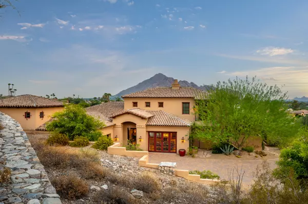 Paradise Valley, AZ 85253,6775 N 39TH Place