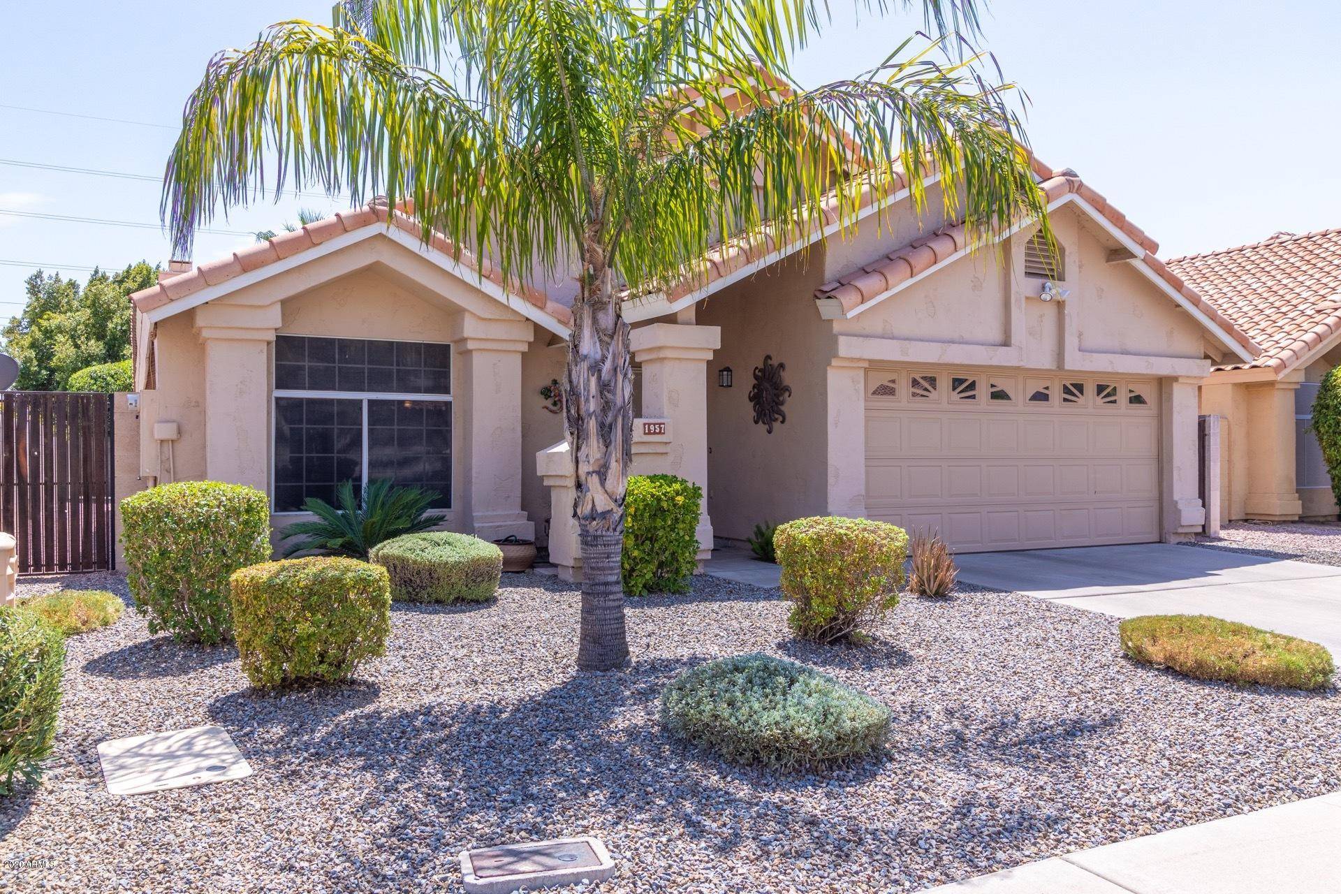 1957 E ROCKWOOD Drive, Phoenix, AZ 85024
