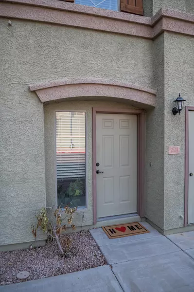 2831 E SOUTHERN Avenue #221, Mesa, AZ 85204