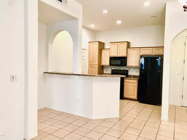 14575 W MOUNTAIN VIEW Boulevard #11122, Surprise, AZ 85374