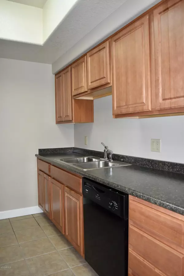 Phoenix, AZ 85042,3434 E Baseline Road #105