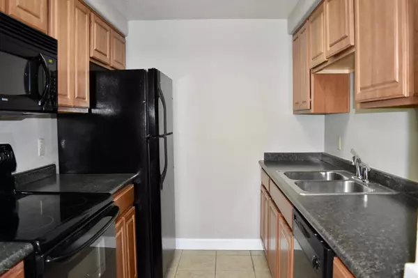 Phoenix, AZ 85042,3434 E Baseline Road #105