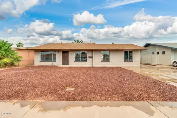 8328 W HEATHERBRAE Drive, Phoenix, AZ 85037