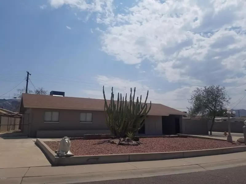 301 E DESERT Drive, Phoenix, AZ 85042