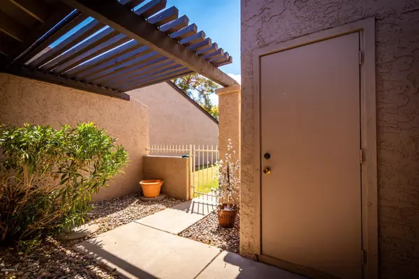 Mesa, AZ 85202,2256 W LINDNER Avenue #15