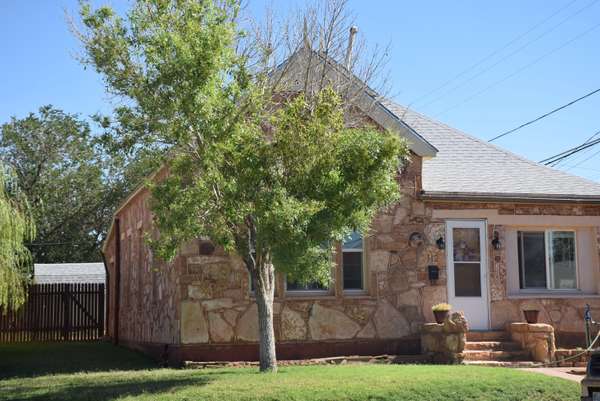 Winslow, AZ 86047,112 W ASPINWALL Street