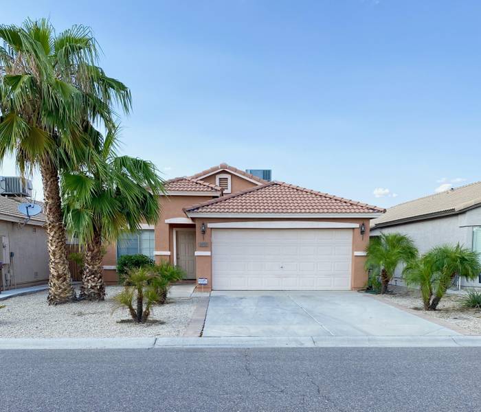 1130 E VERNOA Street, San Tan Valley, AZ 85140