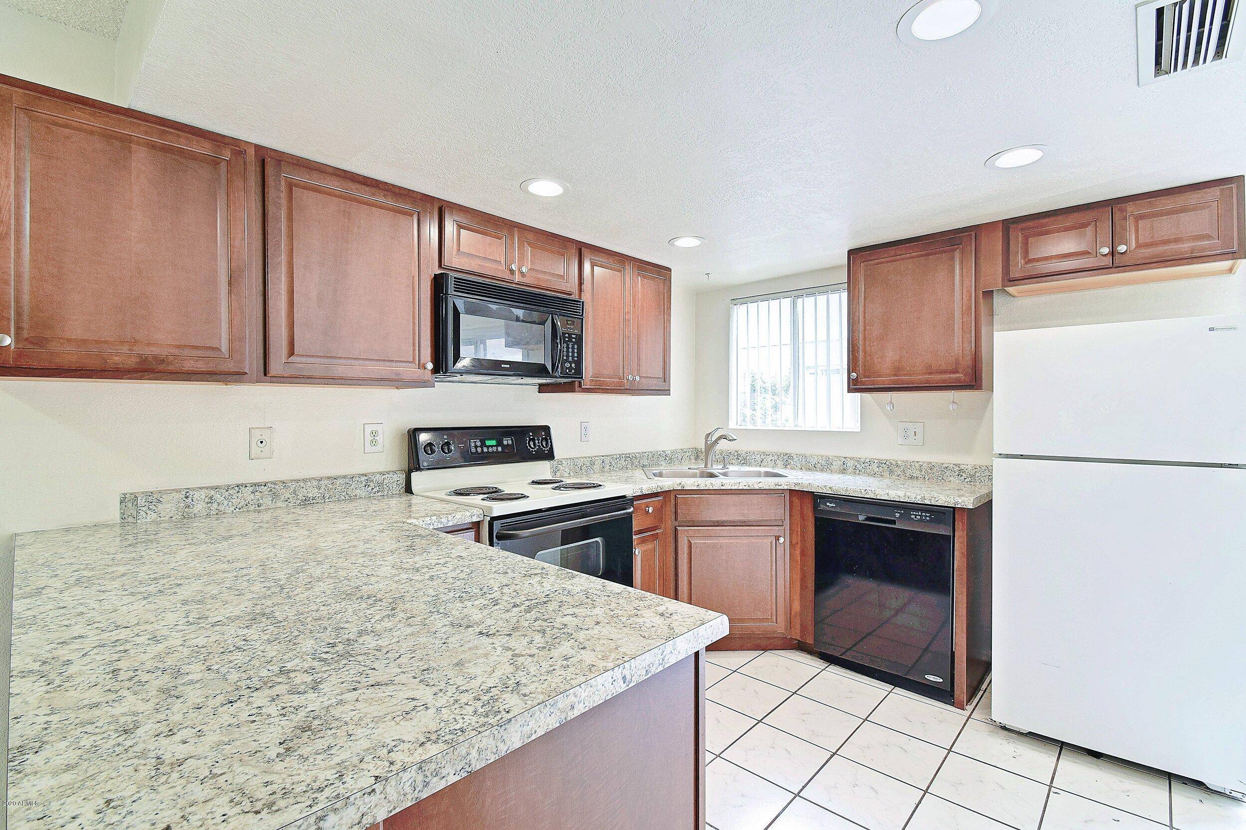 Tempe, AZ 85281,1055 W 5TH Street #11