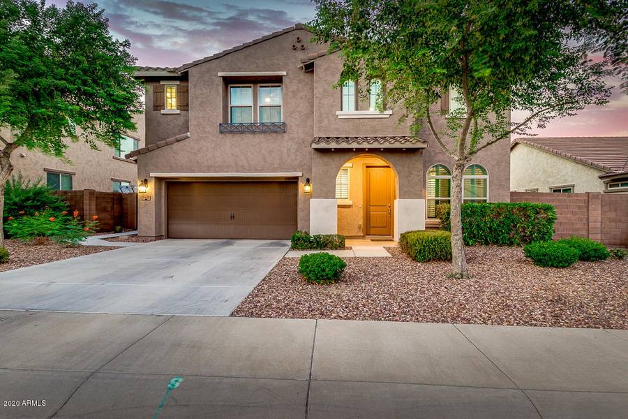 4402 W GOLDMINE MOUNTAIN Drive, Queen Creek, AZ 85144