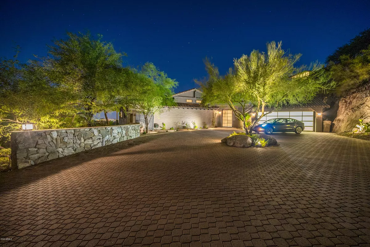 Paradise Valley, AZ 85253,4455 E Moonlight Drive