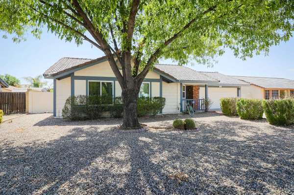 Peoria, AZ 85381,8209 W COLUMBINE Drive