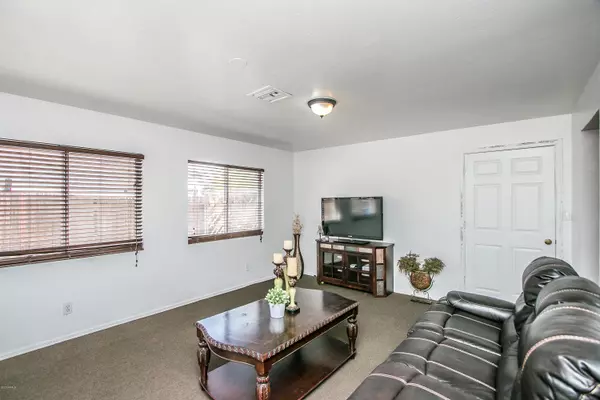 Tempe, AZ 85282,425 W HERMOSA Drive