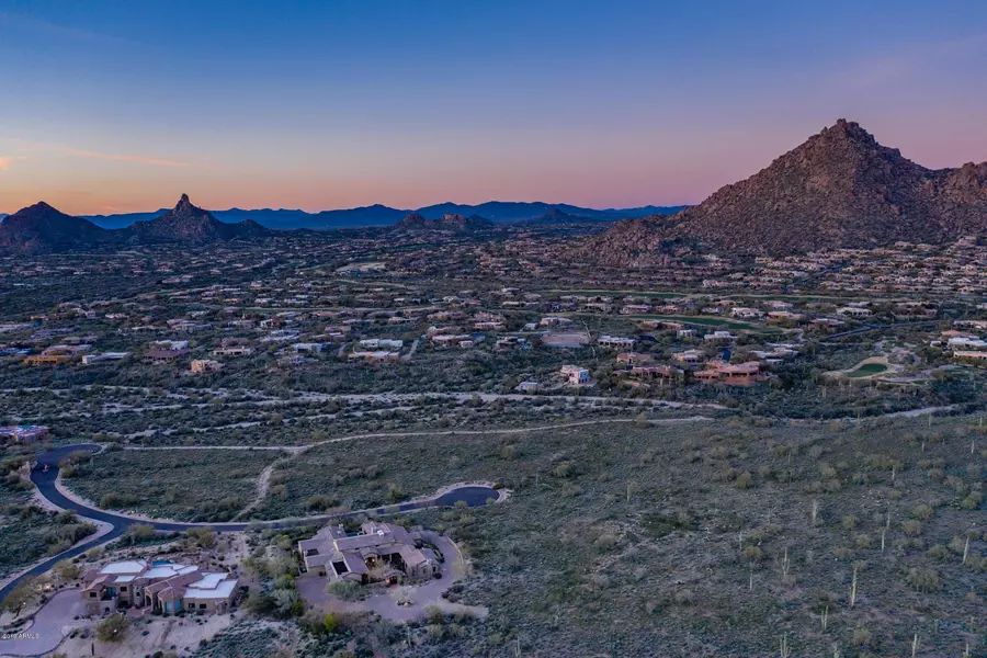 10791 E PINNACLE PEAK Road #4, Scottsdale, AZ 85255