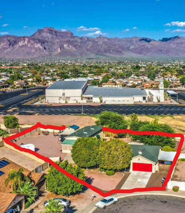 Apache Junction, AZ 85119,142 E 16TH Avenue