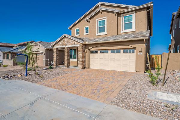 New River, AZ 85087,44512 N SONORAN ARROYO Lane