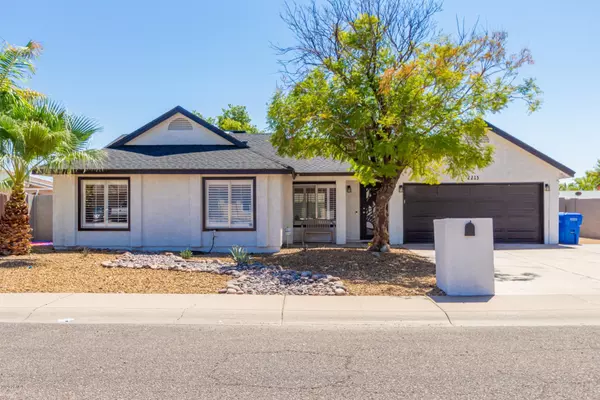 2213 W IRMA Lane, Phoenix, AZ 85027