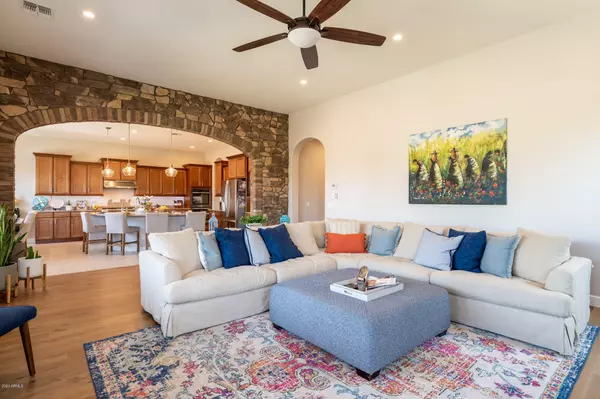 Queen Creek, AZ 85142,22232 E CAMACHO Road